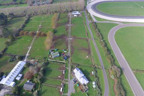 Photo of property in 27a Royal Doulton Drive, Pukekohe, 2677