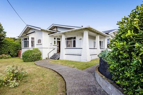 Photo of property in 8 Lincoln Street, Patea, 4520