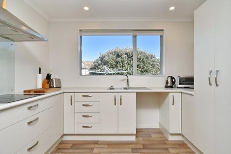 Photo of property in 2/62 Vivian Street, Burwood, Christchurch, 8083