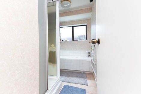 Photo of property in 5/4074 Great North Road, Glen Eden, Auckland, 0602