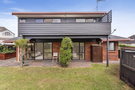Photo of property in 1/19 Waller Avenue, Bucklands Beach, Auckland, 2012
