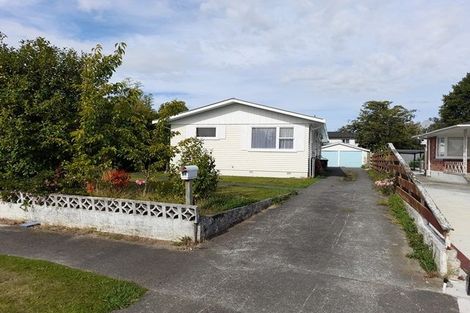 Photo of property in 64 Newcastle Street, Hokowhitu, Palmerston North, 4410