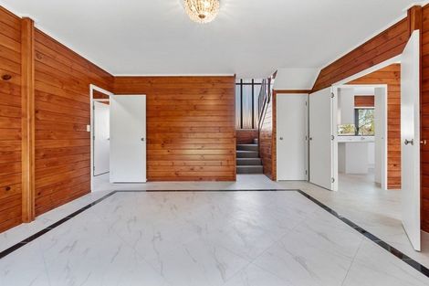 Photo of property in 117 Botany Road, Botany Downs, Auckland, 2010