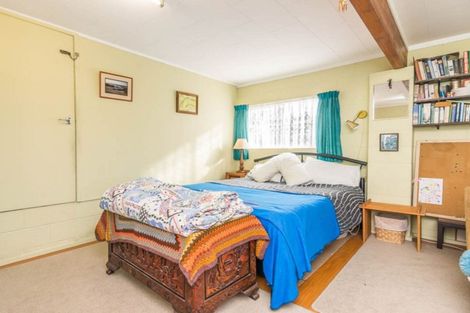 Photo of property in 3 Denyer Place, New Lynn, Auckland, 0600