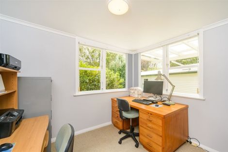 Photo of property in 7 Athlone Place, Hokowhitu, Palmerston North, 4410