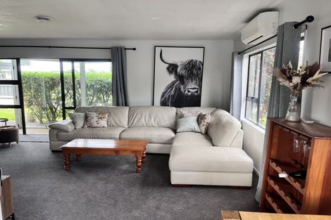 Photo of property in 8 Ryan Crescent, Greenmeadows, Napier, 4112