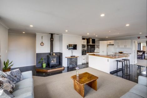 Photo of property in 9 Beamish Street, Frimley, Hastings, 4120