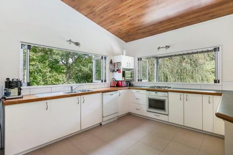 Photo of property in 49 Opoto Place, Kaukapakapa, 0873