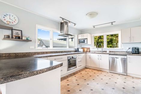 Photo of property in 37 Elliott Crescent, Owhata, Rotorua, 3010