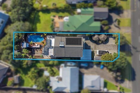 Photo of property in 1418 Whangaparaoa Road, Army Bay, Whangaparaoa, 0930