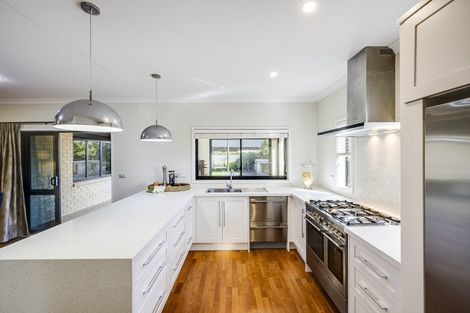 Photo of property in 6 Percy Berry Place, Havelock North, 4130