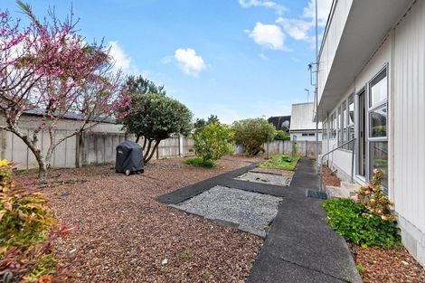 Photo of property in 452 Point Chevalier Road, Point Chevalier, Auckland, 1022