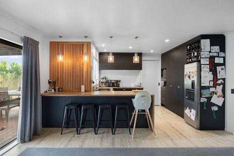 Photo of property in 105 Barrington Drive, Huntington, Hamilton, 3210