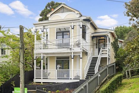 Photo of property in 7 Manley Terrace, Newtown, Wellington, 6021