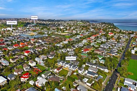 Photo of property in 240b Whitney Street, Blockhouse Bay, Auckland, 0600