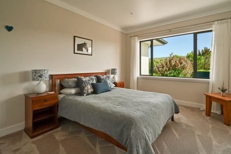 Photo of property in 63 Waipuka Road, Waimarama, Havelock North, 4294