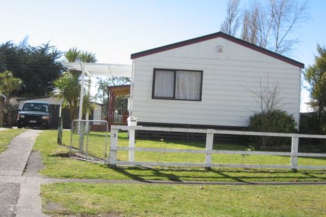 Photo of property in 3 Rea Grove, Turangi, 3334