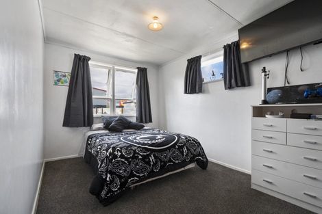 Photo of property in 19 Shamrock Street, Levin, 5510