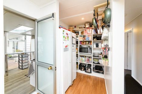 Photo of property in 44 Kaimanawa Street, Kelvin Grove, Palmerston North, 4414