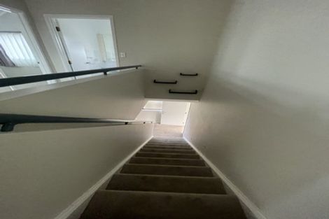 Photo of property in 3/485 Don Buck Road, Massey, Auckland, 0614