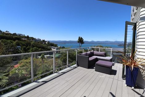 Photo of property in 15a Waru Street, Khandallah, Wellington, 6035