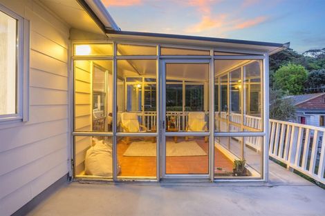 Photo of property in 18 Raroa Place, Pukerua Bay, 5026