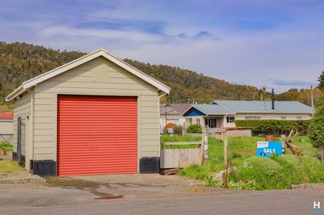 Photo of property in 37 Inverness Street, Dunollie, Runanga, 7803
