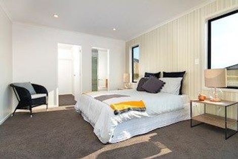 Photo of property in 2 Glennron Lane, Waiuku, 2123