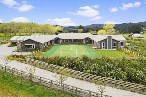 Photo of property in 30 Kakariki Way, Whitemans Valley, Upper Hutt, 5371