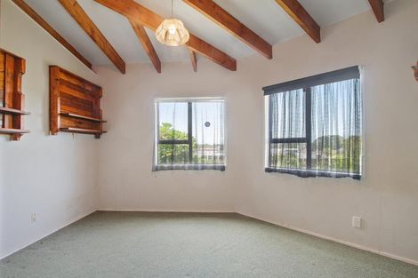 Photo of property in 9 Constable Road, Waiuku, 2123