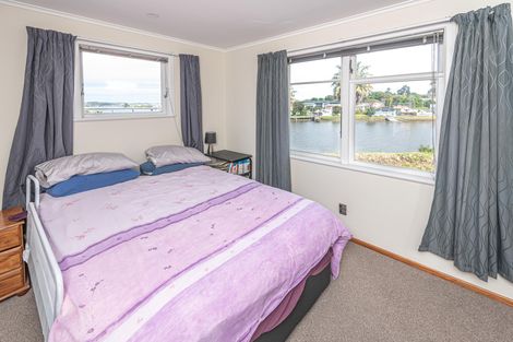 Photo of property in 67 Anzac Parade, Durie Hill, Whanganui, 4500
