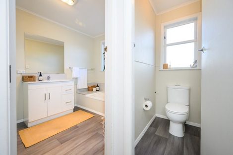 Photo of property in 15b Lifford Place, Awapuni, Palmerston North, 4412