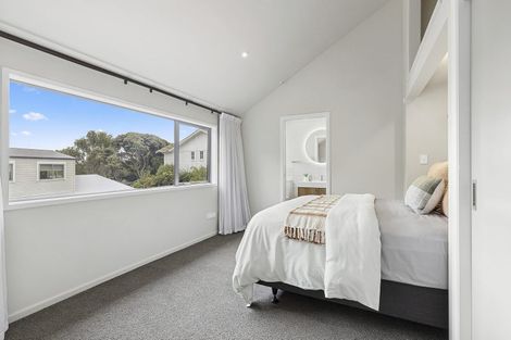 Photo of property in 170 Paremata Road, Paremata, Porirua, 5024