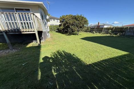 Photo of property in 59 Longburn Road, Henderson, Auckland, 0610