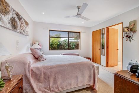 Photo of property in 1/32 Riverside Road, Orewa, 0931