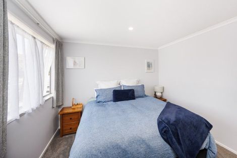 Photo of property in 2 Capri Place, Awapuni, Palmerston North, 4412