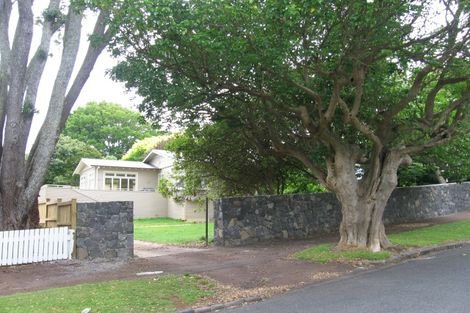 Photo of property in 10 Cedar Road, Mount Eden, Auckland, 1024
