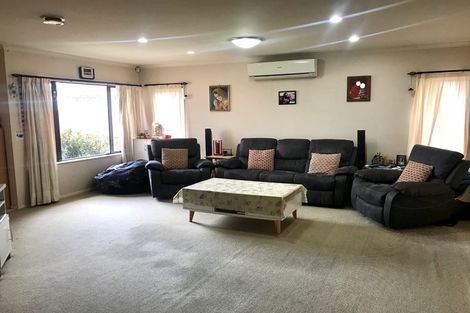 Photo of property in 160 Smales Road, East Tamaki, Auckland, 2013