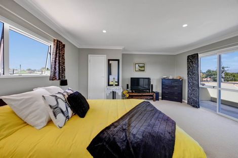 Photo of property in 50 Leslie Street, Waitara, 4320