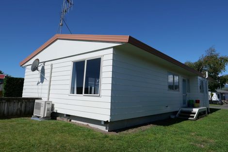 Photo of property in 34 Rosewood Place, Paraparaumu, 5032