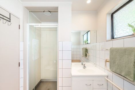 Photo of property in 18 Rosewood Place, Paraparaumu, 5032