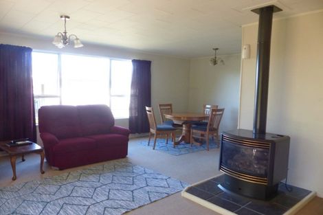 Photo of property in 2 Pitman Place, Waimate, 7924