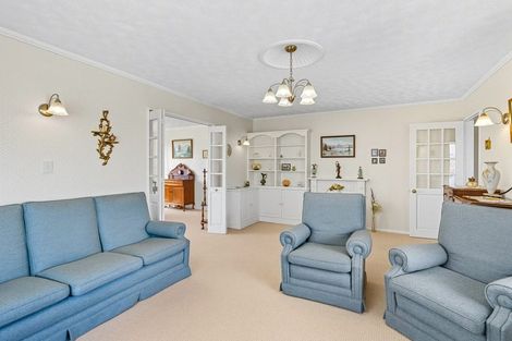 Photo of property in 22 Andrew Street, Waikanae, 5036