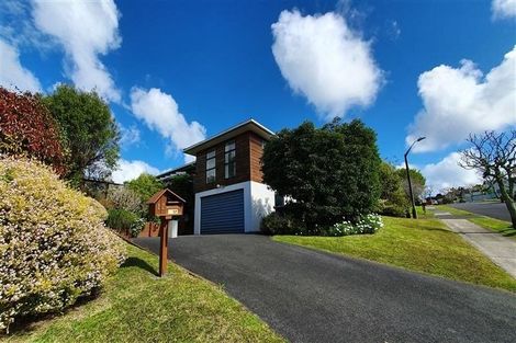 Photo of property in 12 Cherub Place, West Harbour, Auckland, 0618