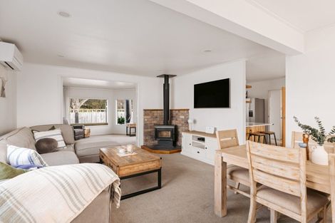 Photo of property in 72 Sherwood Street, Bellevue, Tauranga, 3110