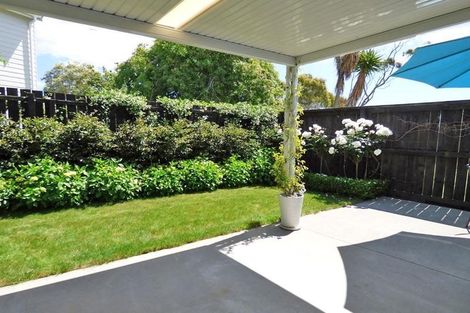 Photo of property in 76 Alverston Street, Waterview, Auckland, 1026