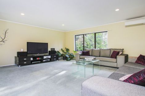 Photo of property in 4c Shaw Road, Oratia, Auckland, 0604