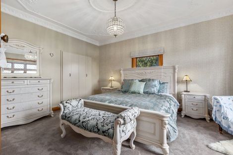 Photo of property in 17 Moreton Road, Carterton, 5713