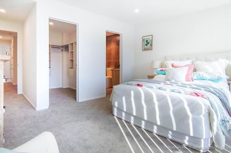 Photo of property in 5 Ngaru Way, Orewa, 0931