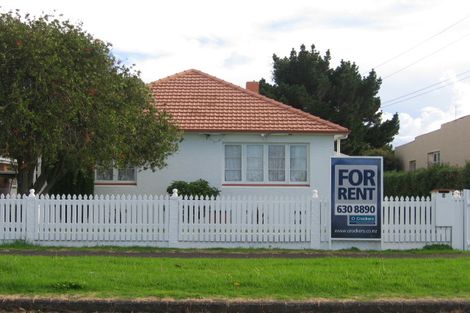 Photo of property in 9 Waterview Road, Favona, Auckland, 2024
